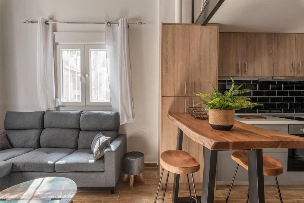 Industrial Loft Near Seaside W 200Mbps Lägenhet Thessaloníki Exteriör bild