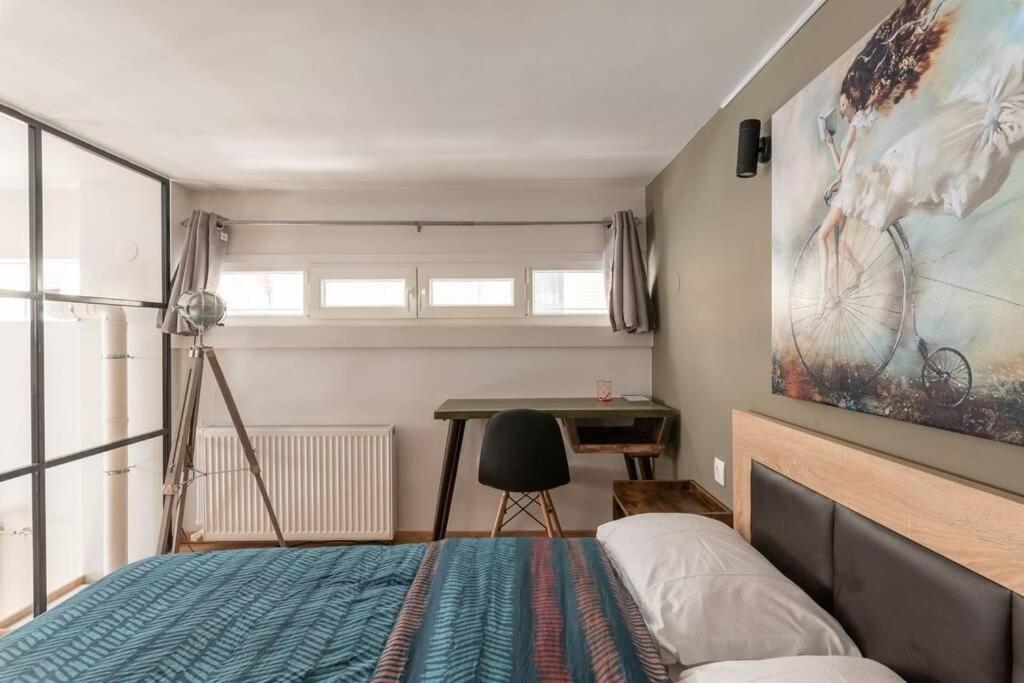 Industrial Loft Near Seaside W 200Mbps Lägenhet Thessaloníki Exteriör bild